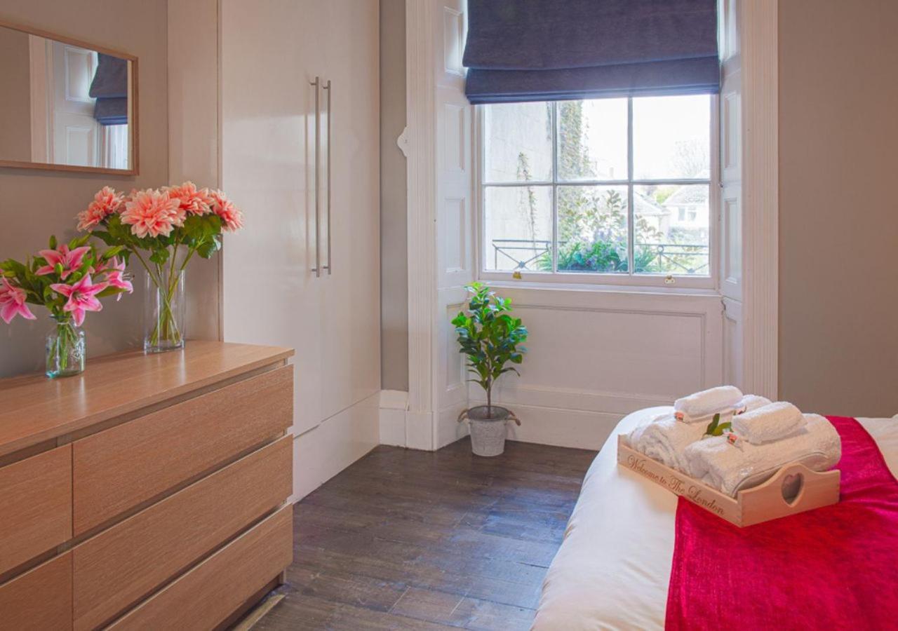 Stylish Grade Ii Listed Apartment: The London Apartment
