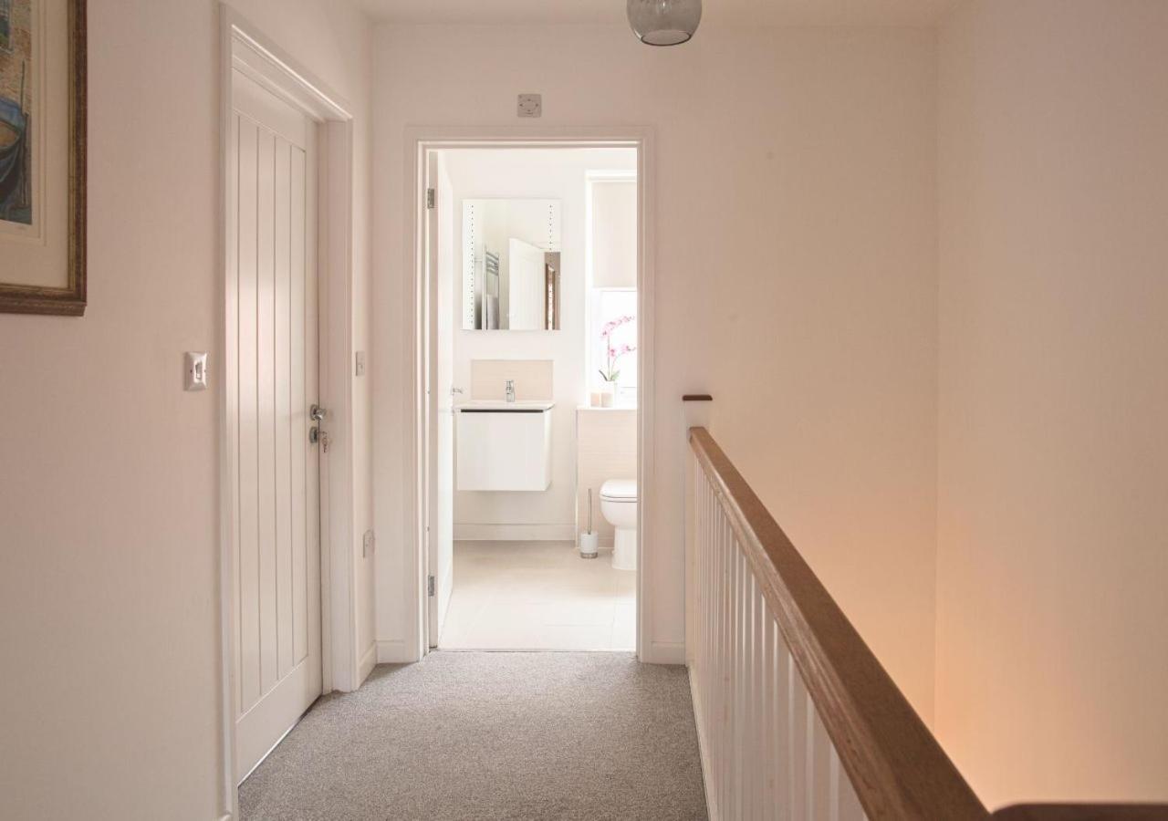 Holiday home Stunning 2 Bed With Private Patio And Free Parking