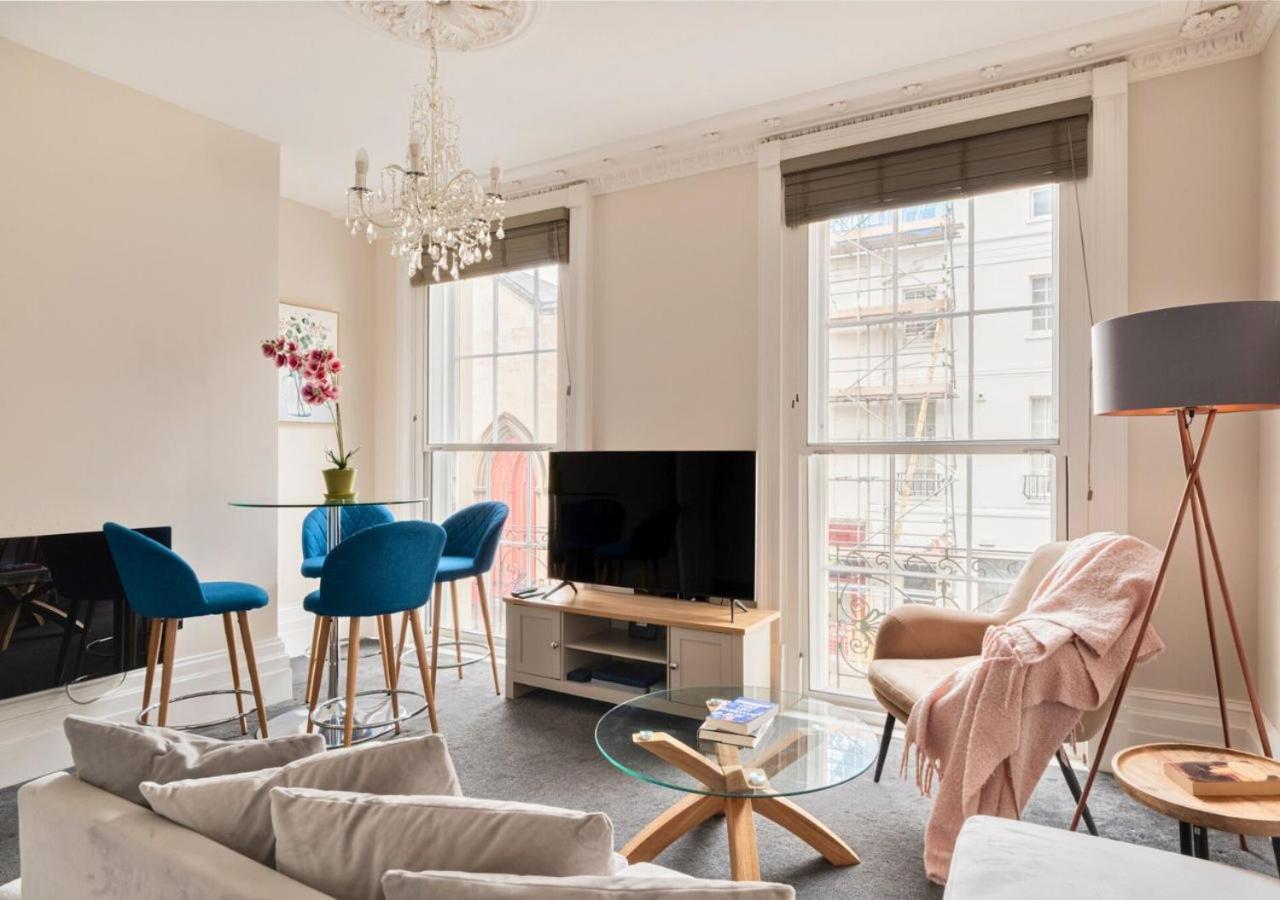 Apartment Stunning 2 Bed In The Centre Of Cheltenham!