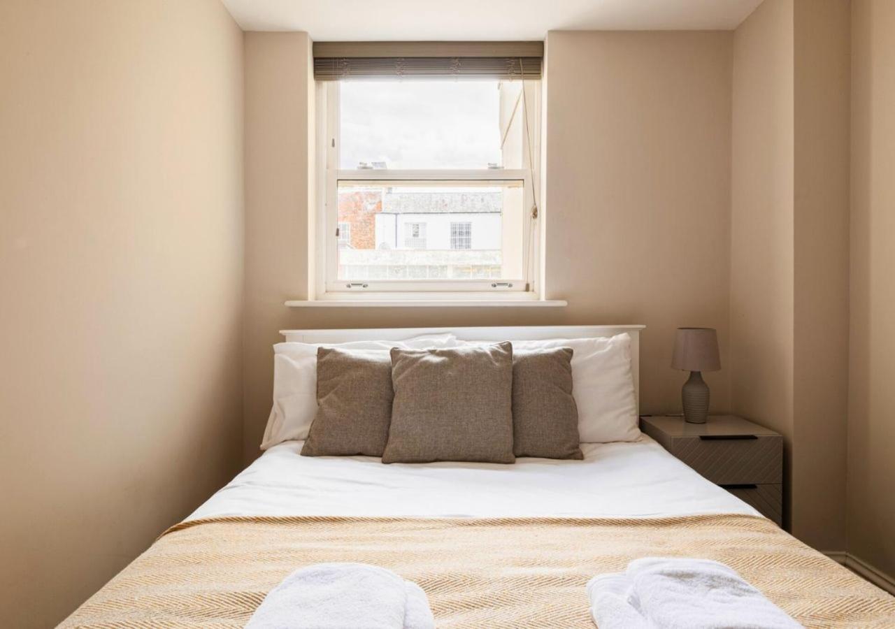 Stunning 2 Bed In The Centre Of Cheltenham! Apartment
