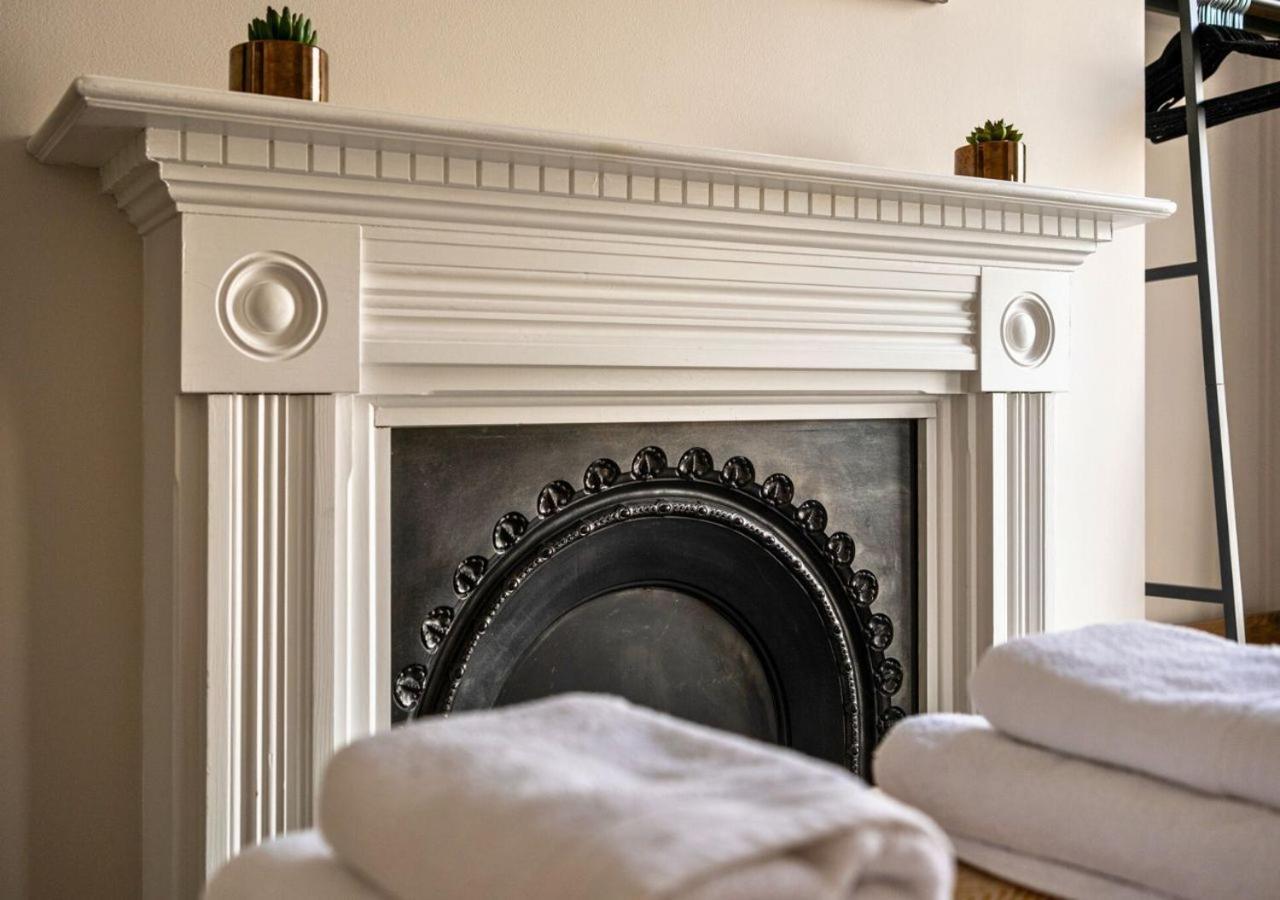 Stunning 2 Bed In The Centre Of Cheltenham! * Cheltenham