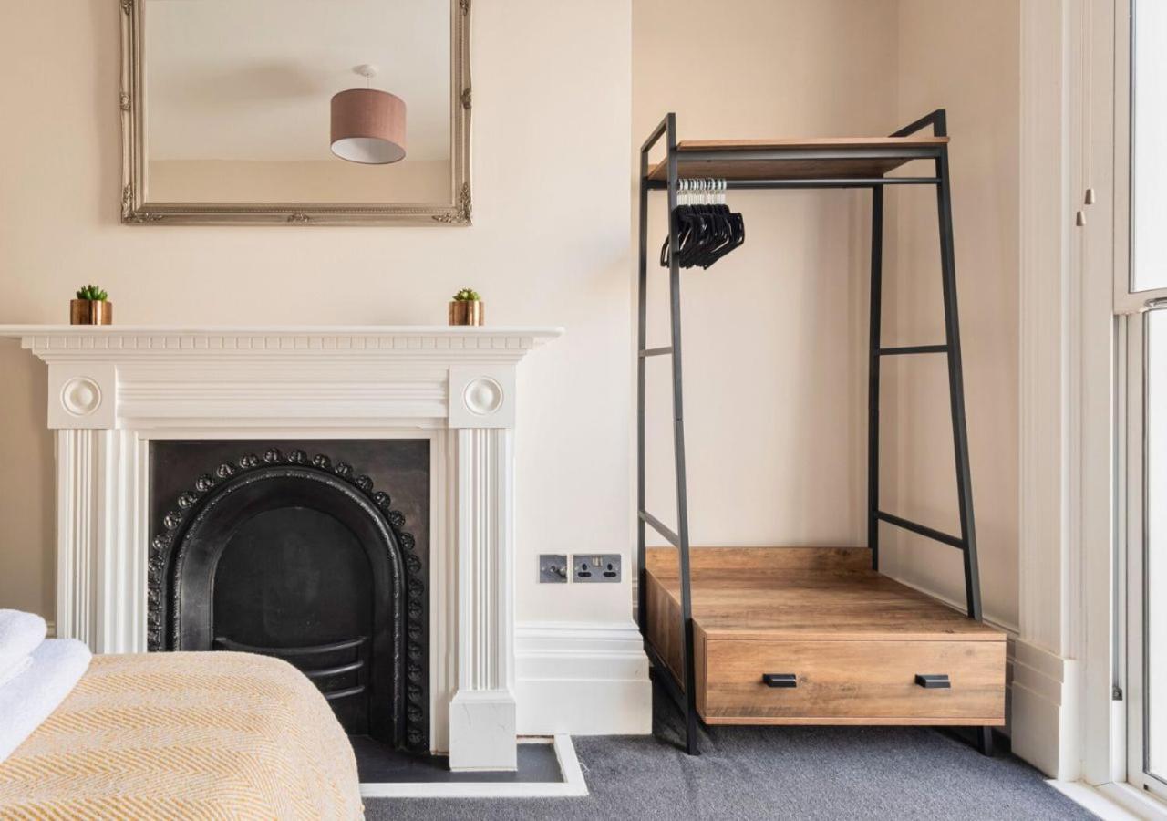 Stunning 2 Bed In The Centre Of Cheltenham! Apartment