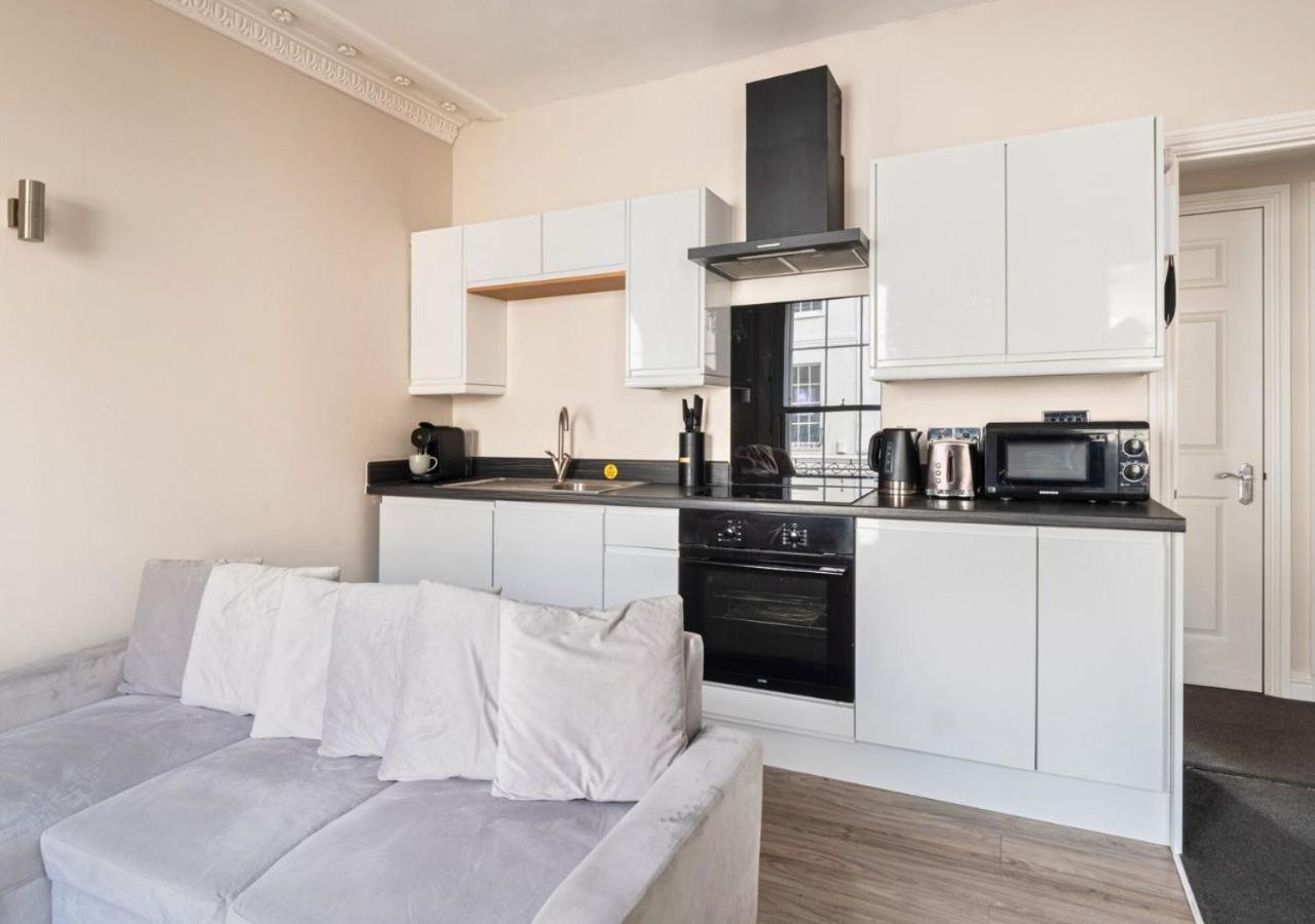 Apartment Stunning 2 Bed In The Centre Of Cheltenham!