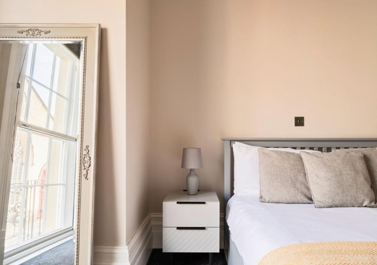 Stunning 2 Bed In The Centre Of Cheltenham! * Cheltenham