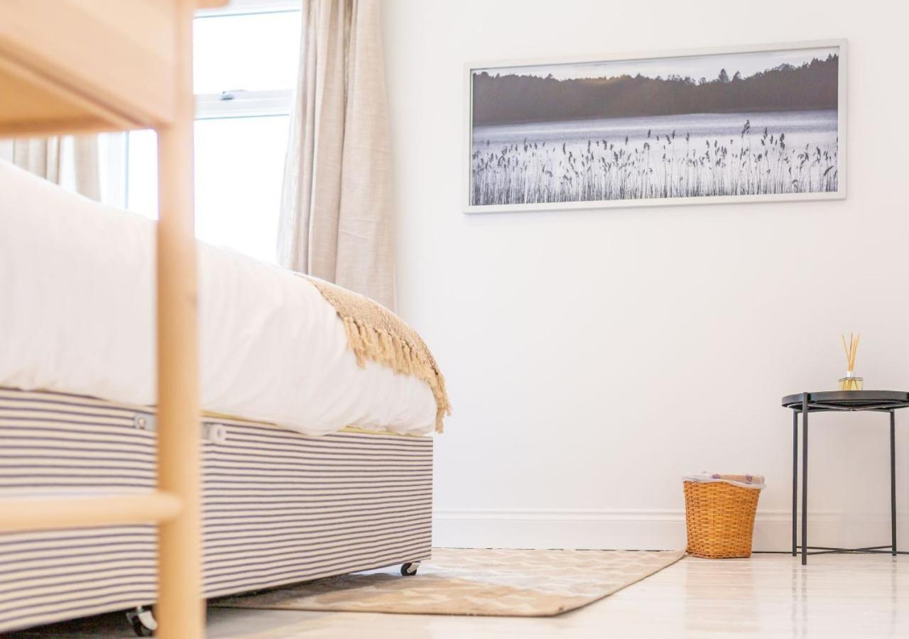 Bright & Airy 2bd - 10 Mins Walk To Chelt Centre! Cheltenham