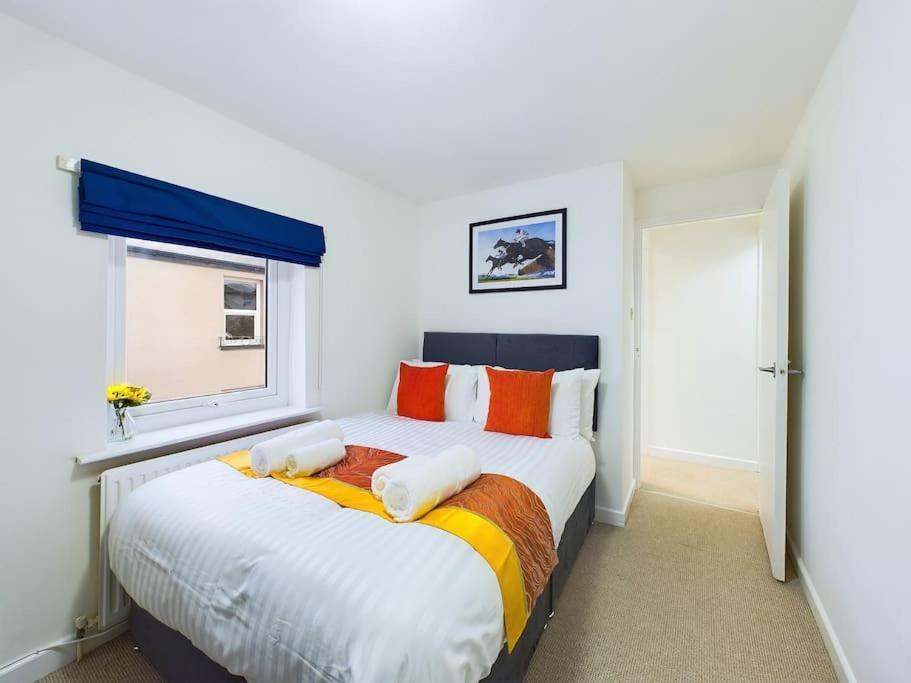 New Portland House By Signature - 3 Bedroom House In Casa de férias Cheltenham