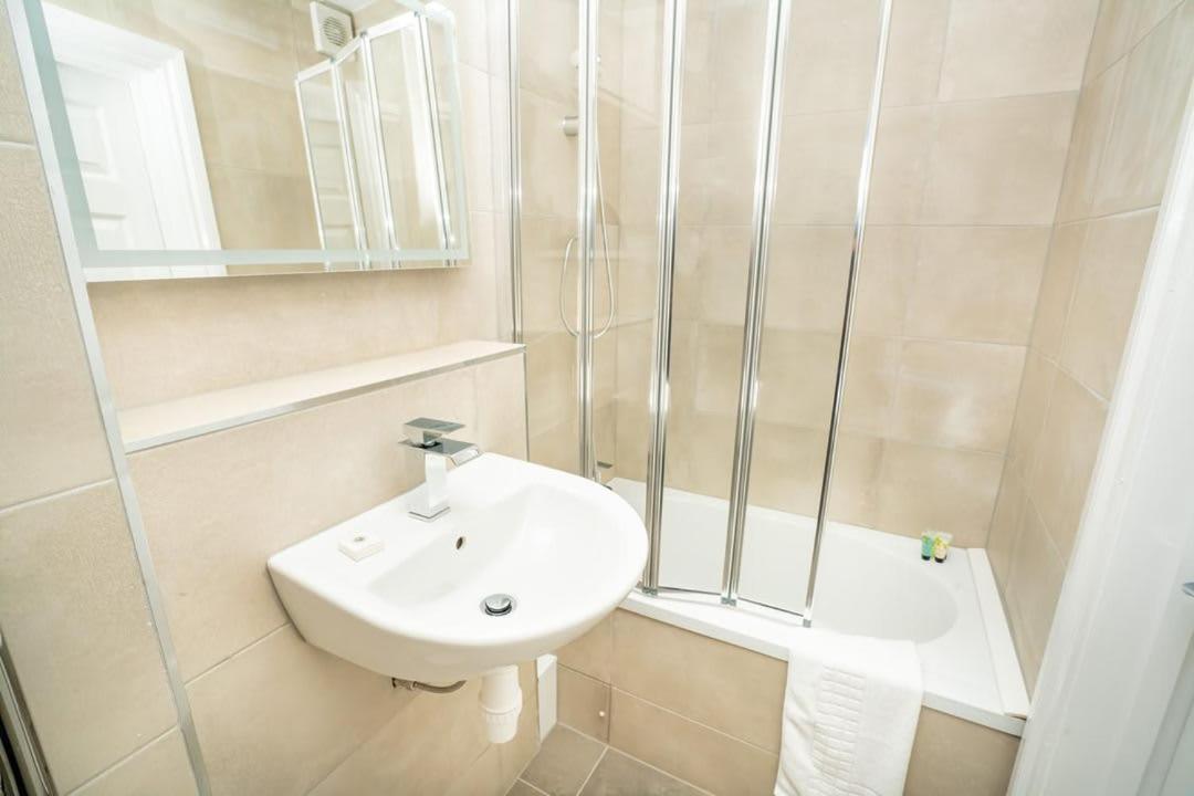 Cosy 1 Bedroom In Centre *