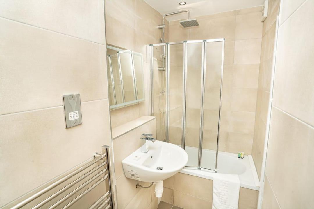 Cosy 1 Bedroom In Centre *