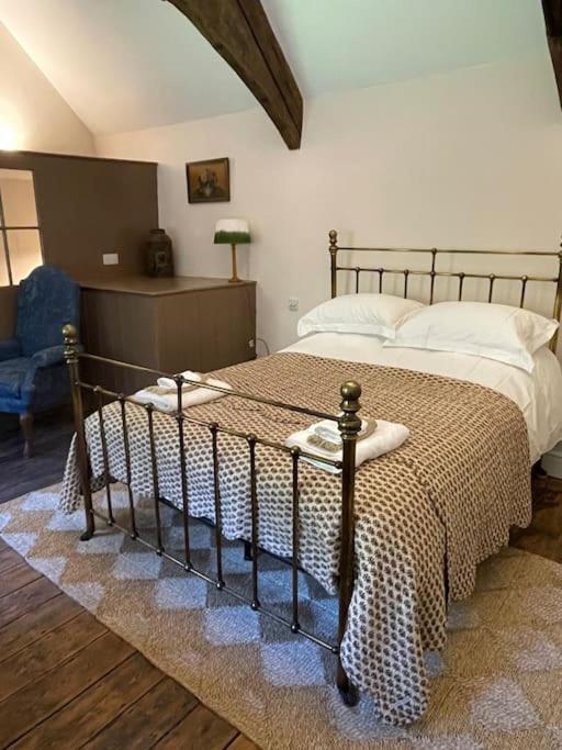 The Fishing Holiday home Cheltenham