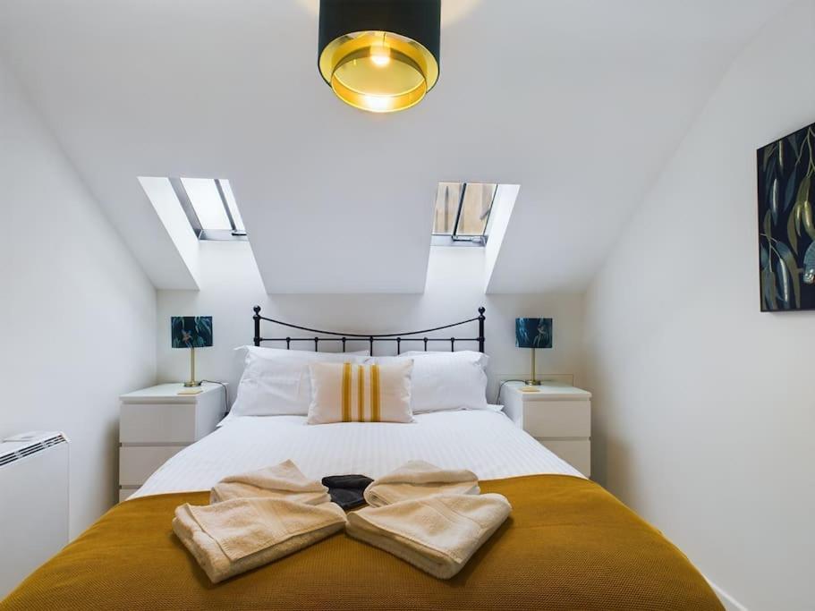 Arcadia House, Location With Parking, King Size Bed And Wifi Holiday home *