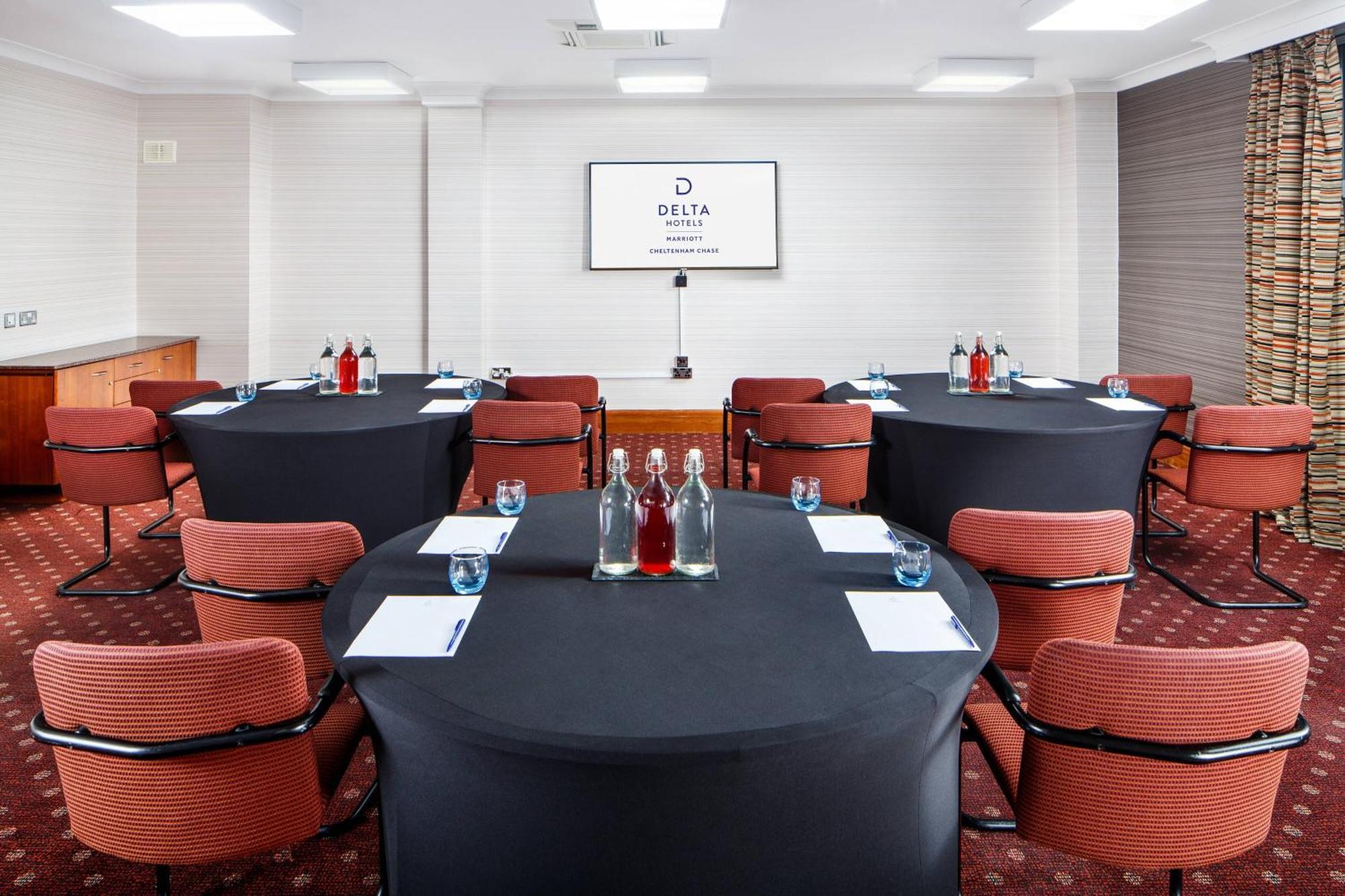 Hotel Delta By Marriott Chase Cheltenham