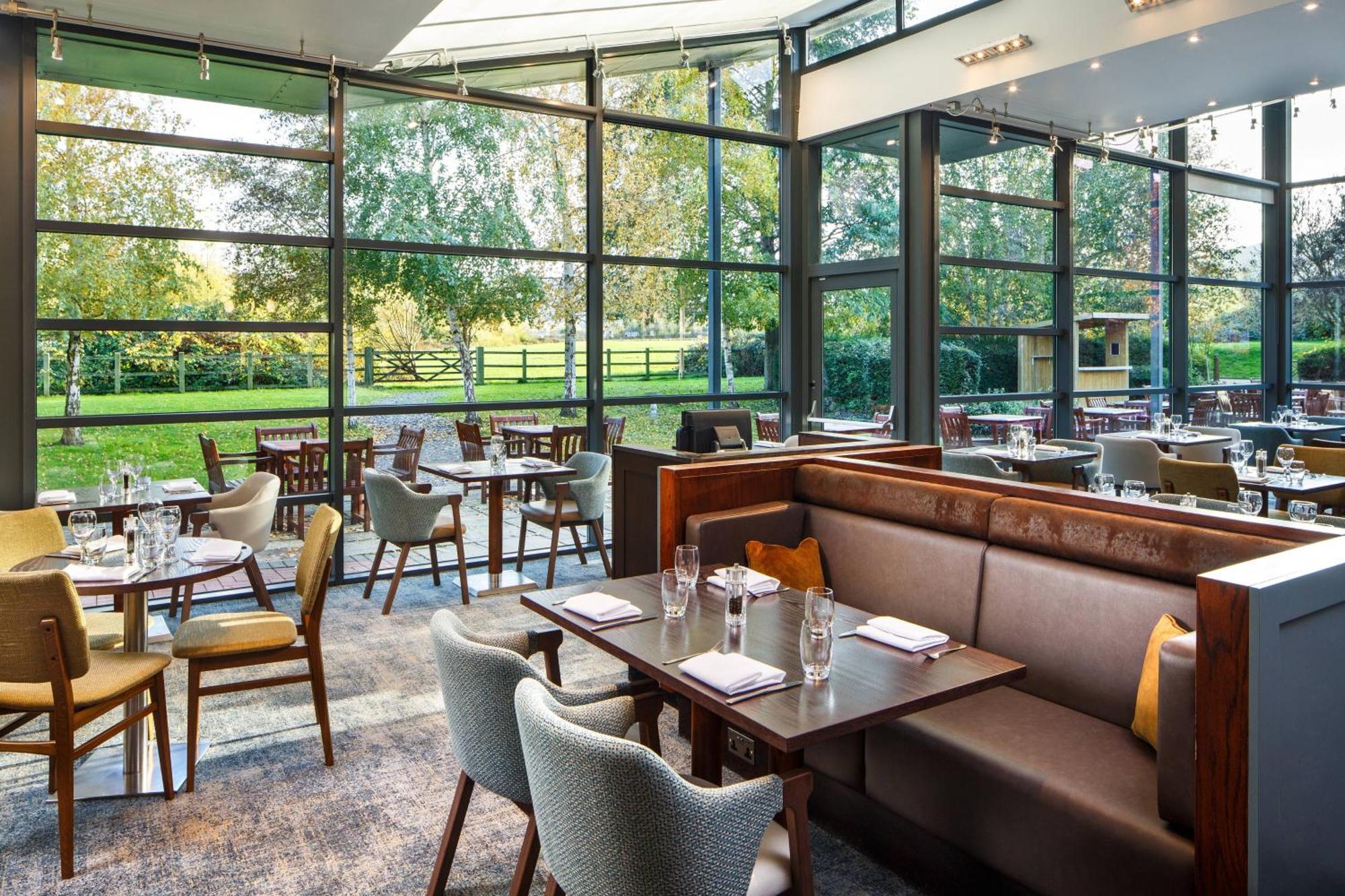 Hotel Delta By Marriott Chase Cheltenham