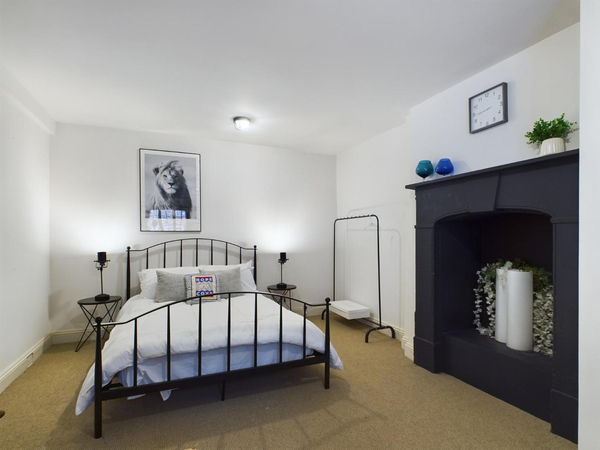 Priory Street Apartment
