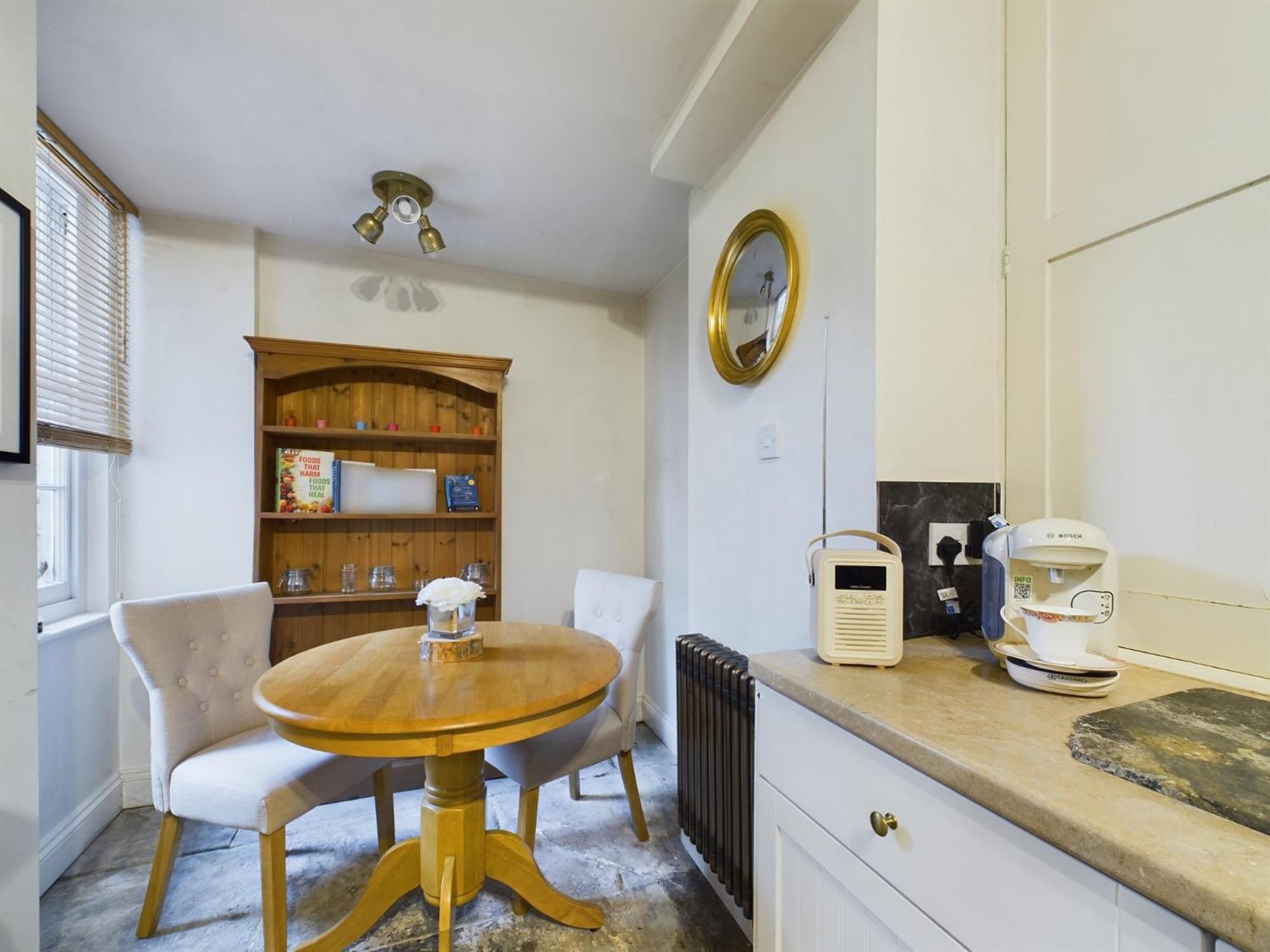 Priory Street Apartment *