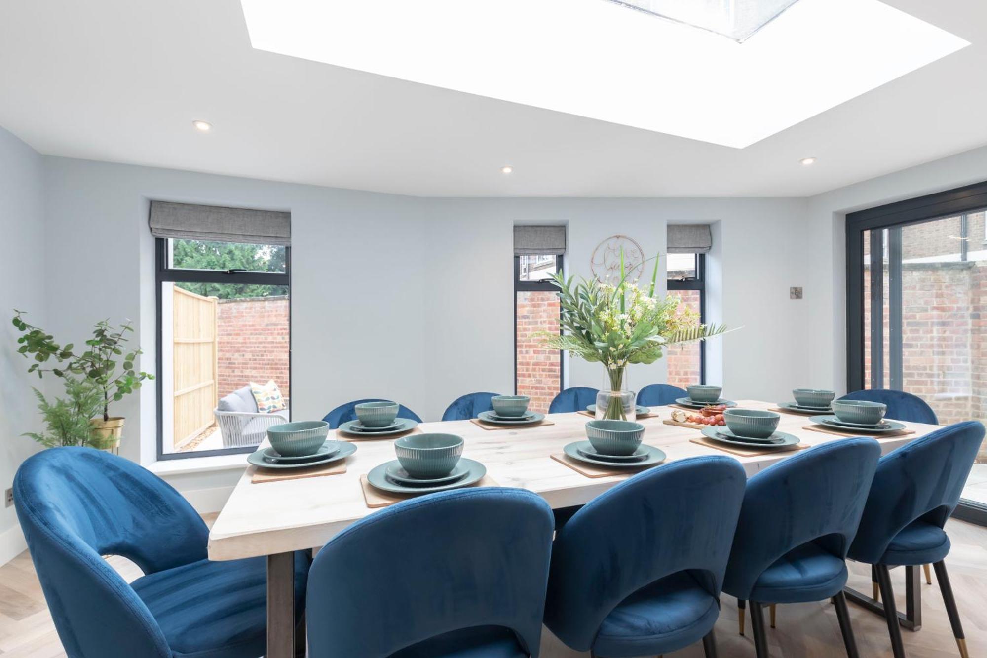 Holiday home Stylish 5 Bedroom 4 Bathroom Townhouse *