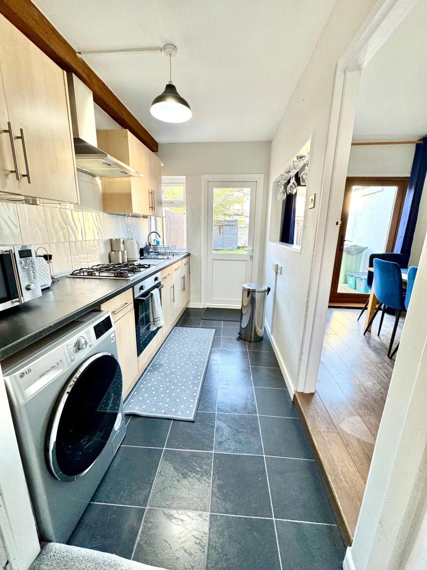2-bedroom House In Town Centre