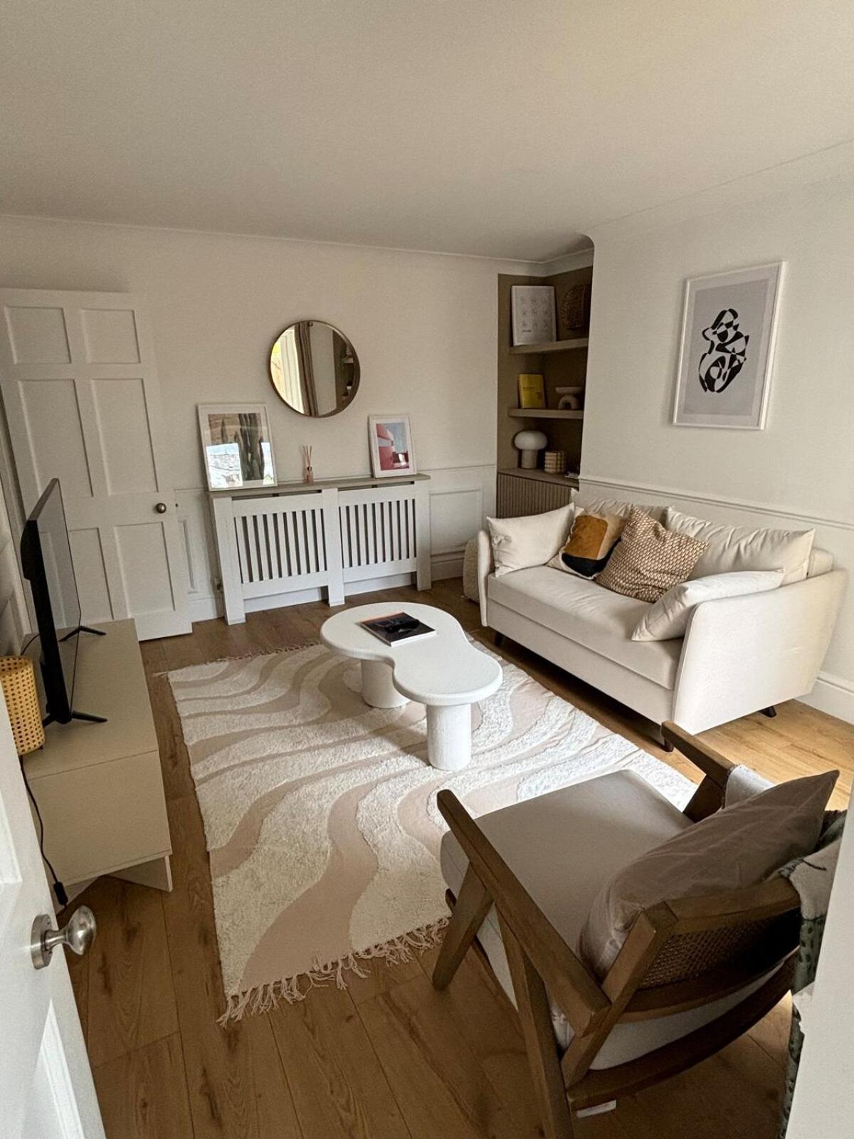 Beautiful Modern Flat * Cheltenham