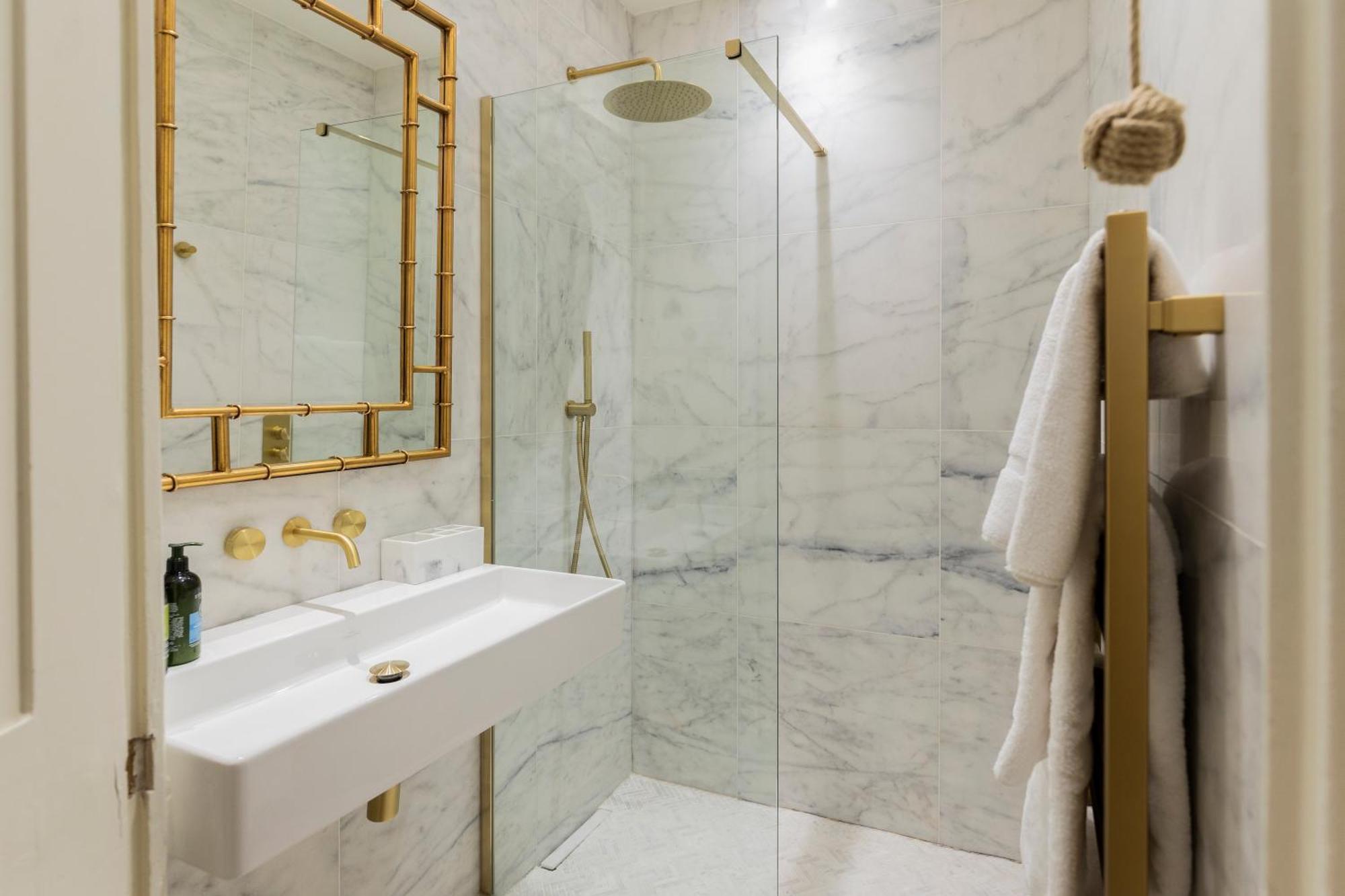 Malvern - By Luxury Apartment Cheltenham