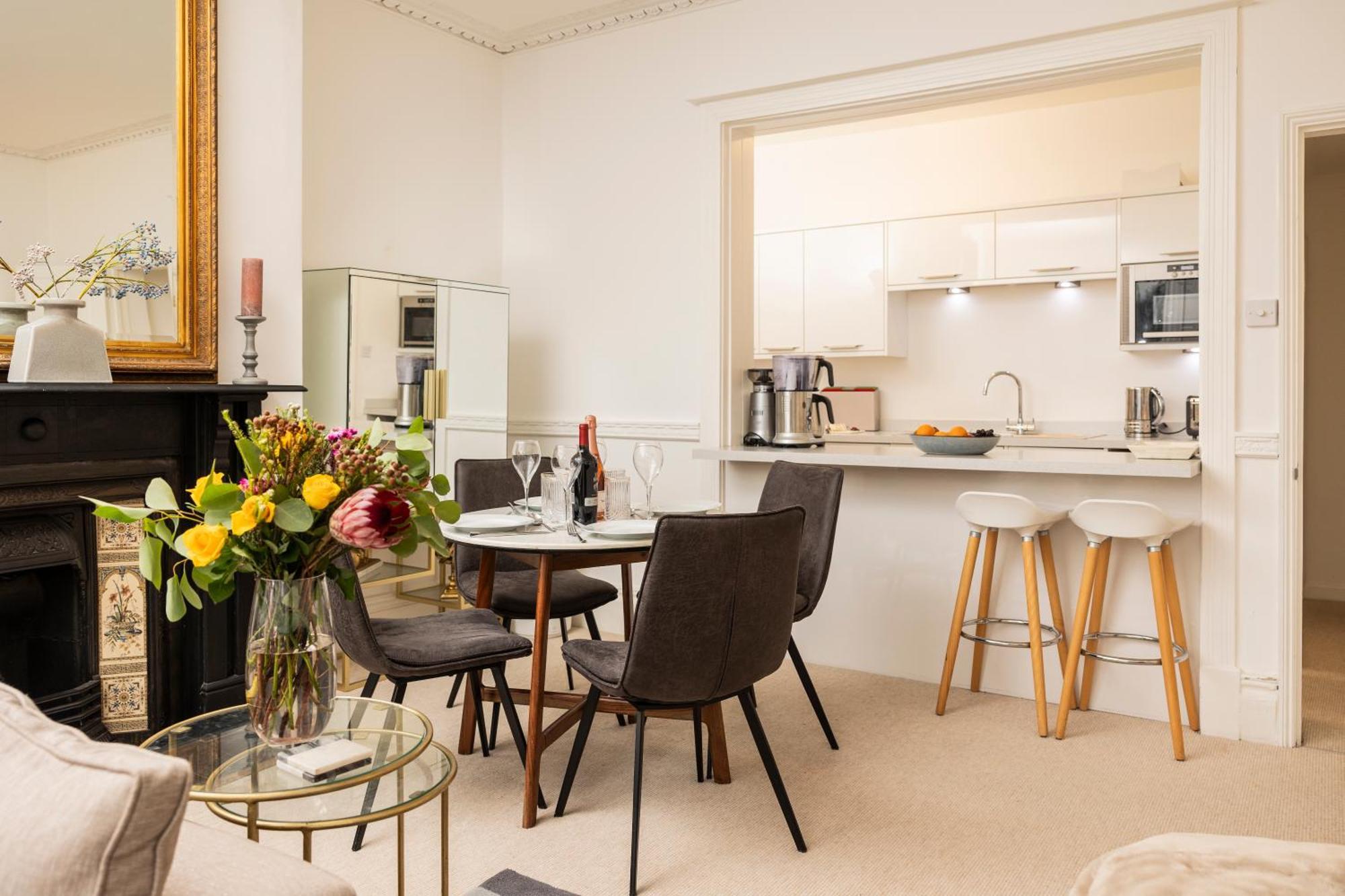 20 Montpellier Flat 2 * Cheltenham