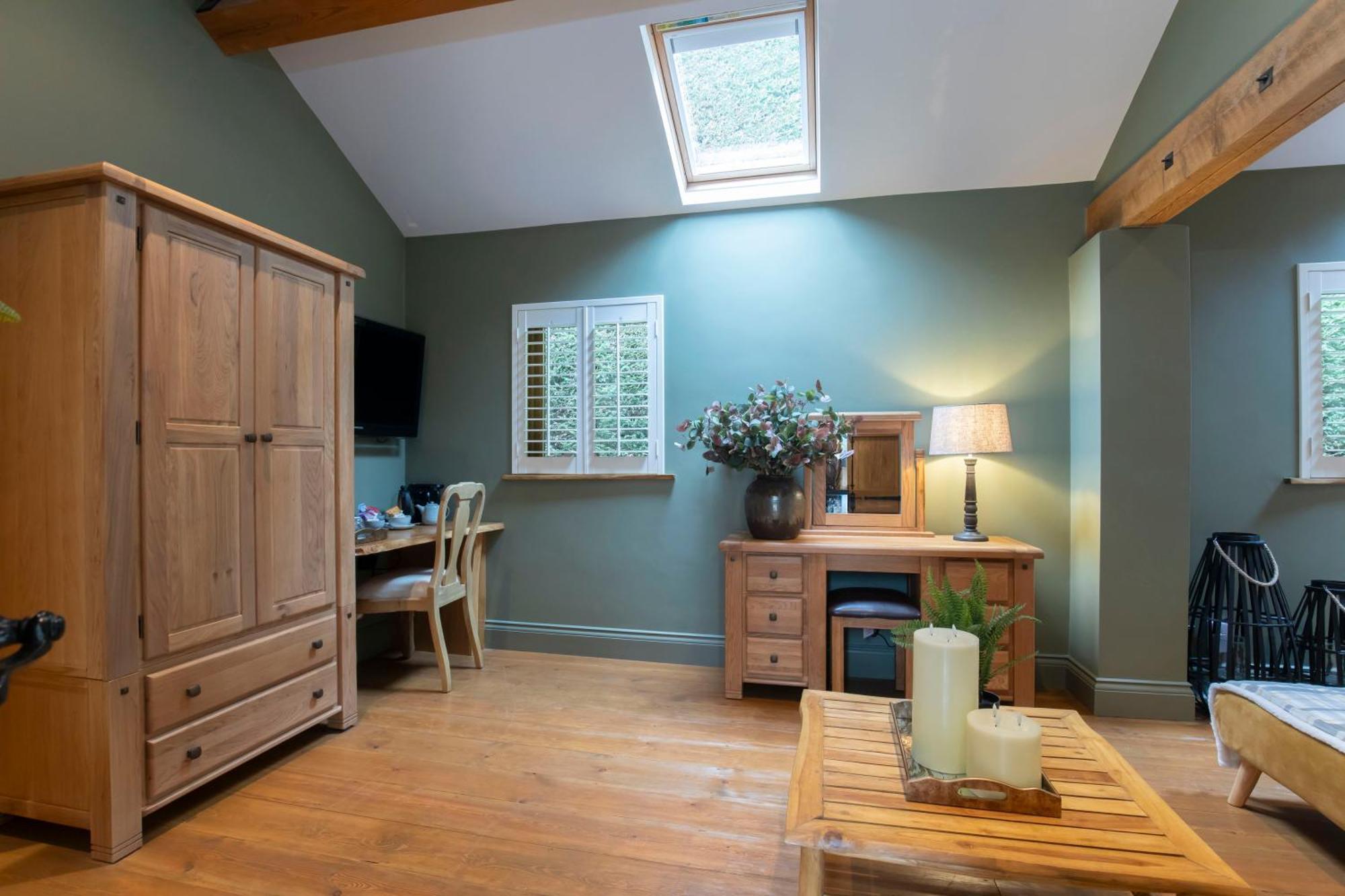 Stable - Boutique Shurdington
