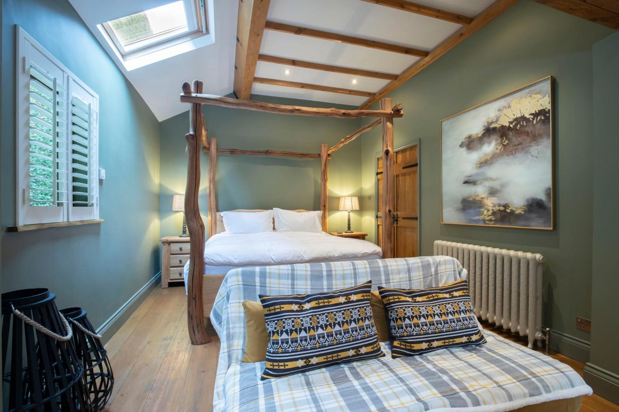 Stable - Boutique Shurdington