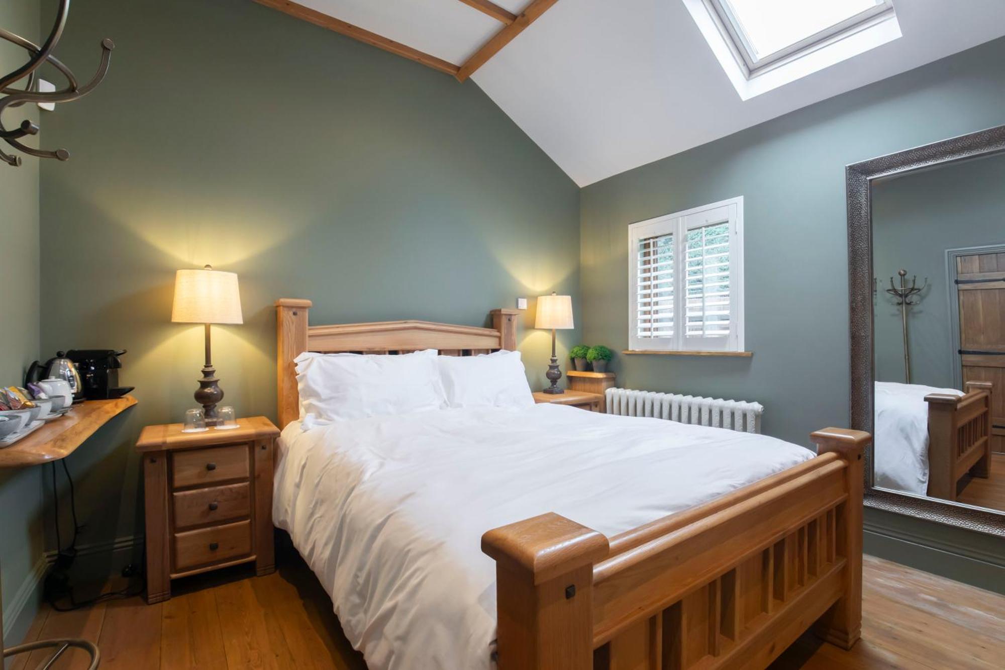 Stable - Boutique * Shurdington