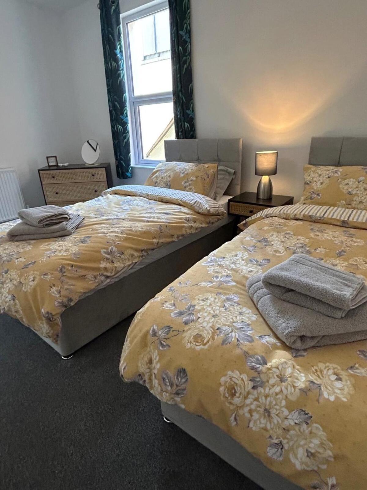 Stunning 2 Bedroom In Cheltenham! *
