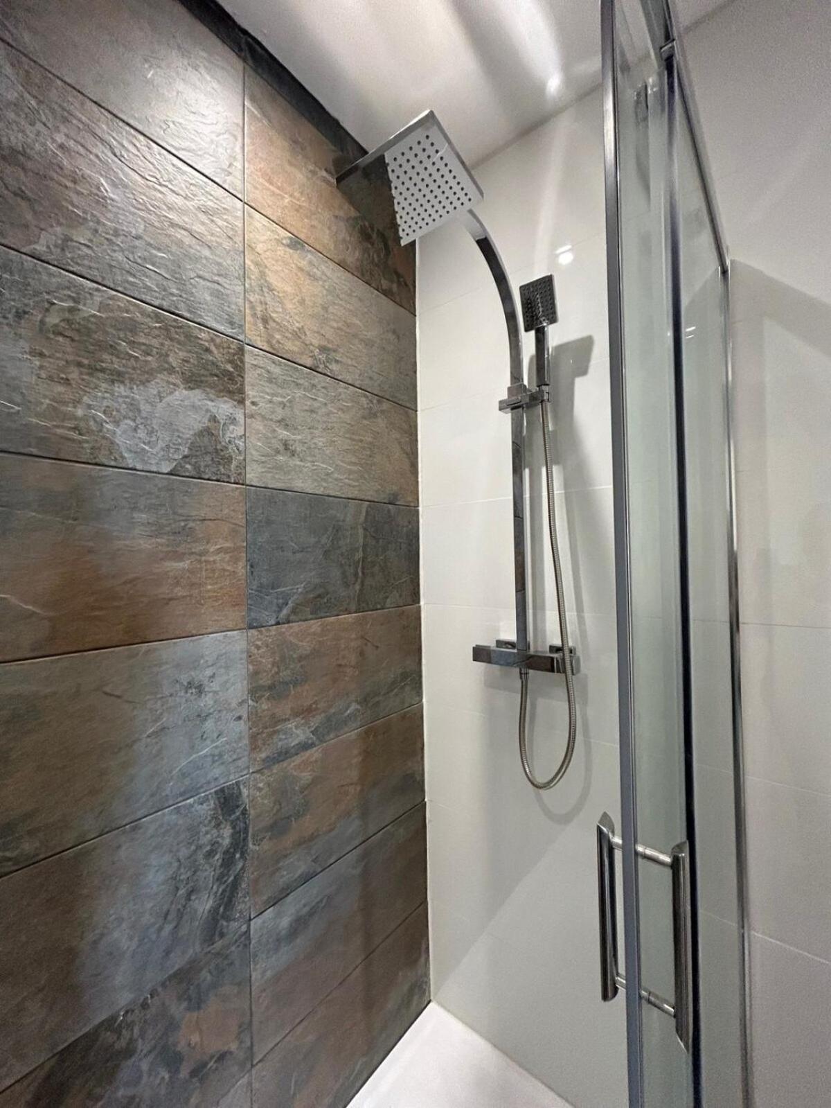 Apartamento Stunning 2 Bedroom In Cheltenham! Cheltenham