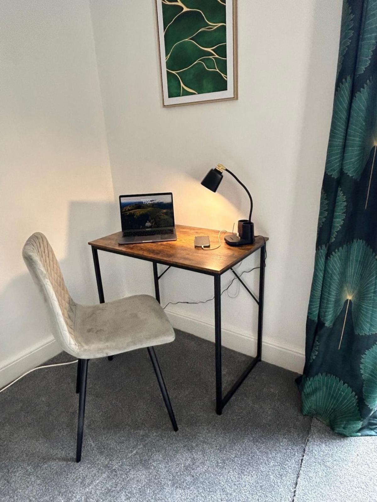 Stunning 2 Bedroom In Cheltenham! * Cheltenham
