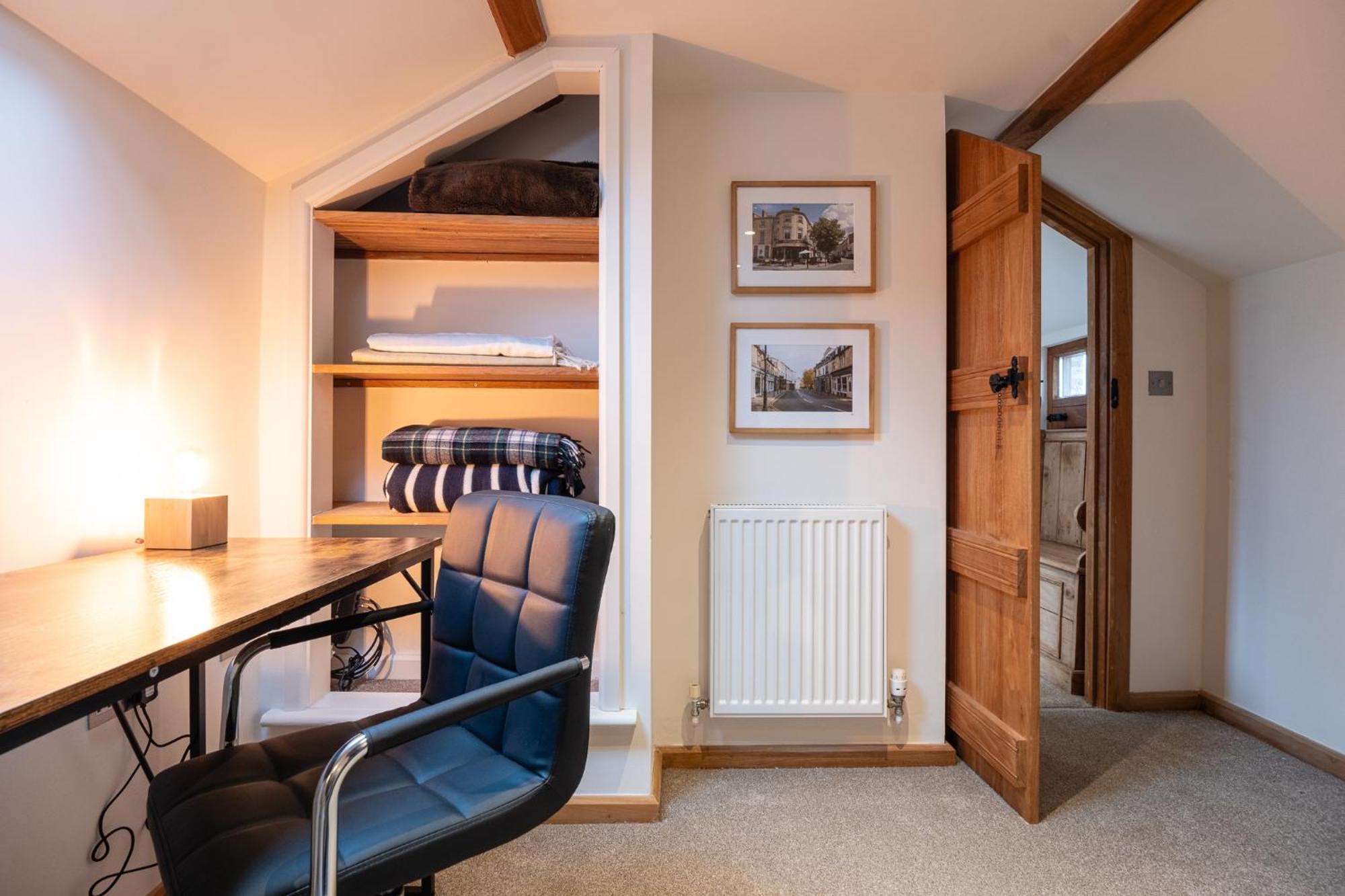 The Coach House - Beautiful In Cheltenham! Apartamento *