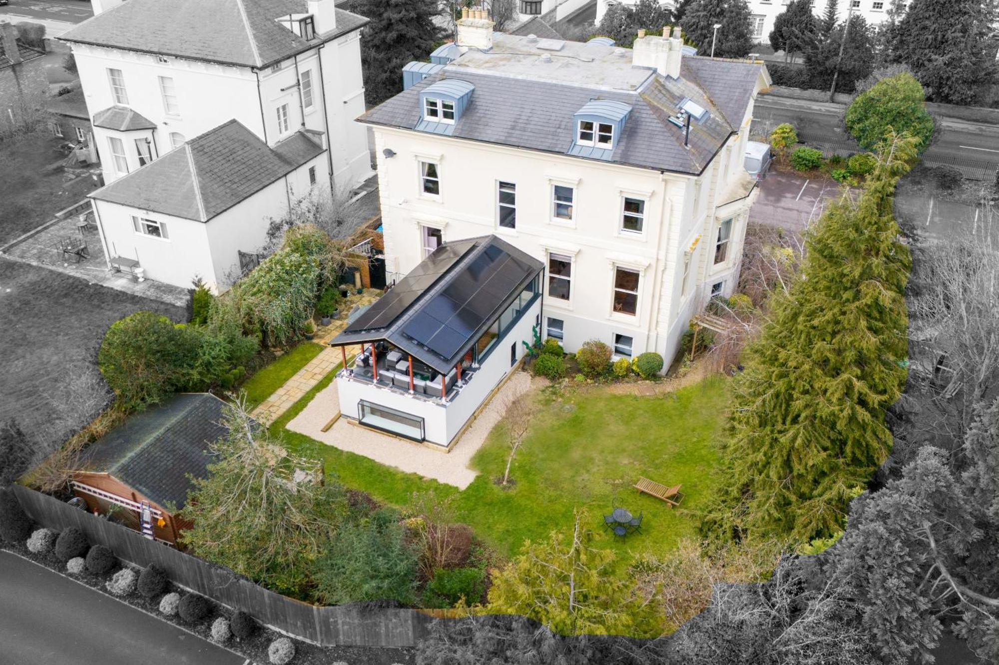 Beaumont House 4*