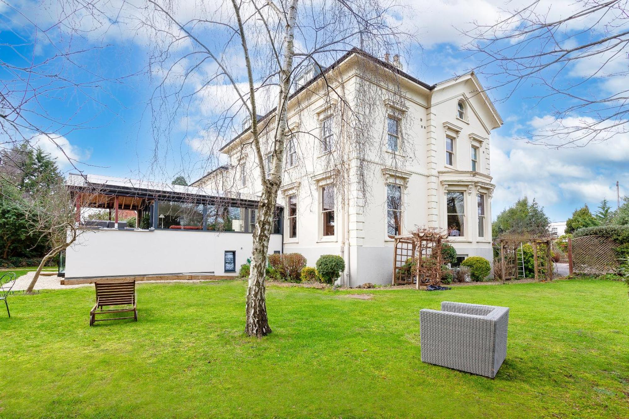 Beaumont House Guest house Cheltenham