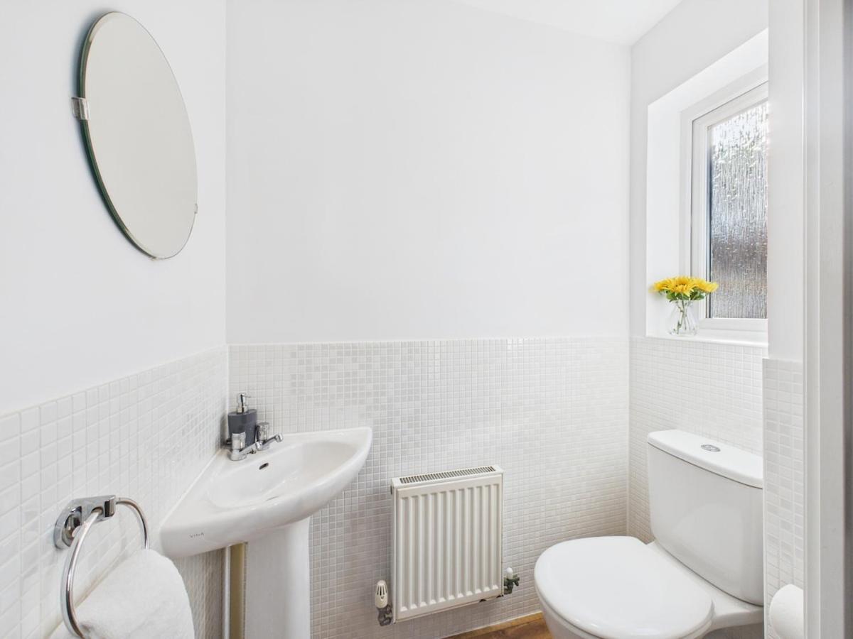 Casa de férias New Prestbury Place By Signature - 5 Bedroom House Near Racecourse