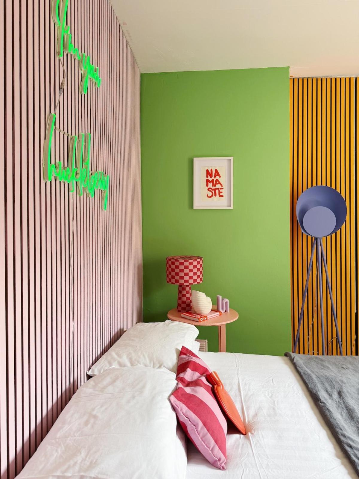 Apartamento Quirky Close To Town Centre And Free Parking