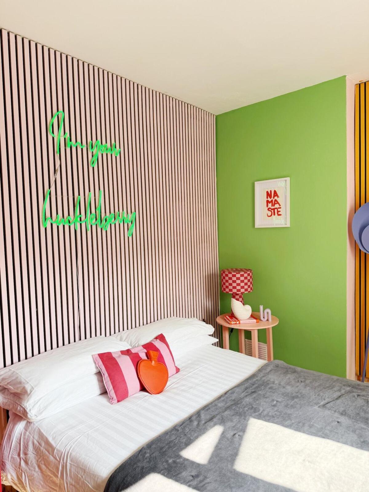 Quirky Close To Town Centre And Free Parking