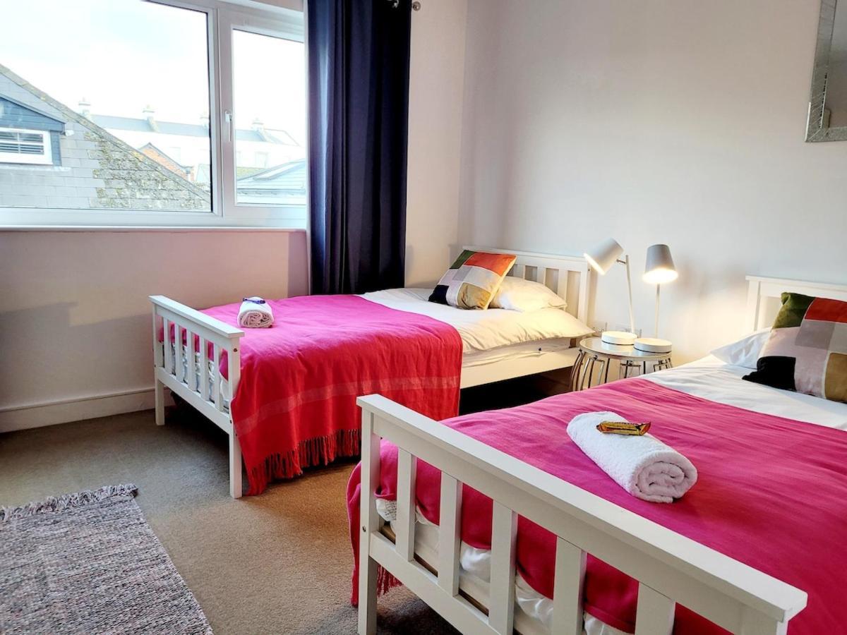 Town Centre Apartment, Private Parking Apartment *