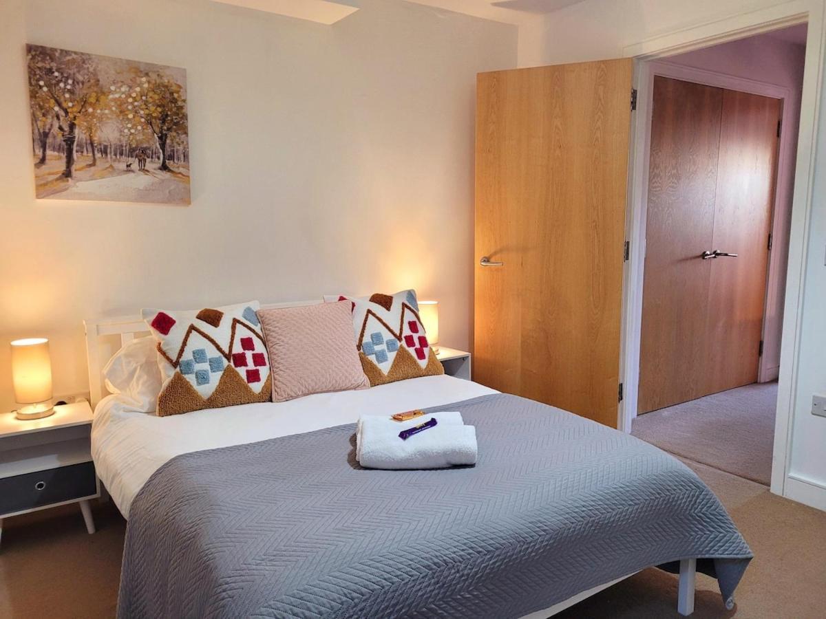 Apartment Town Centre Apartment, Private Parking Cheltenham