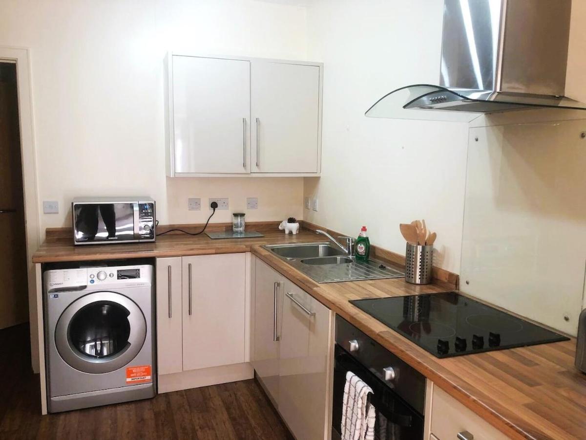 Apartment Town Centre Apartment, Private Parking Cheltenham