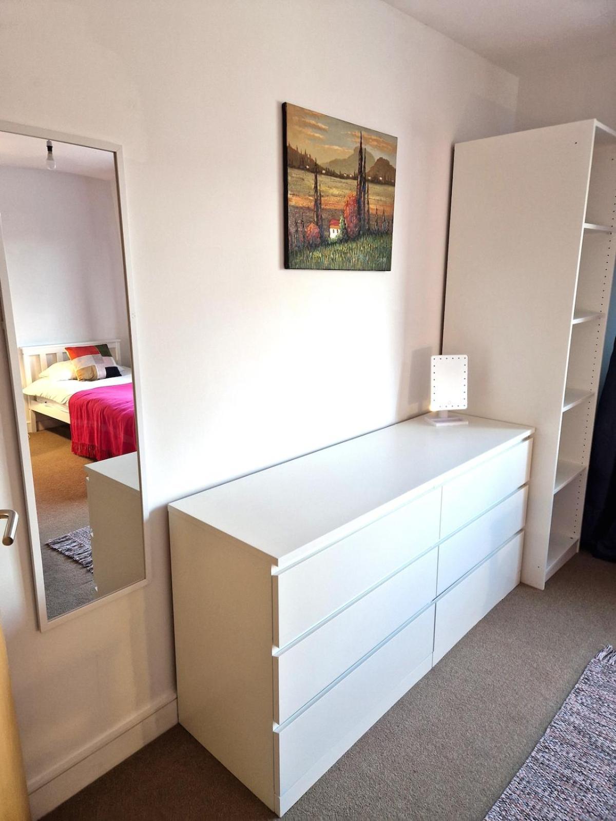 Apartment Town Centre Apartment, Private Parking