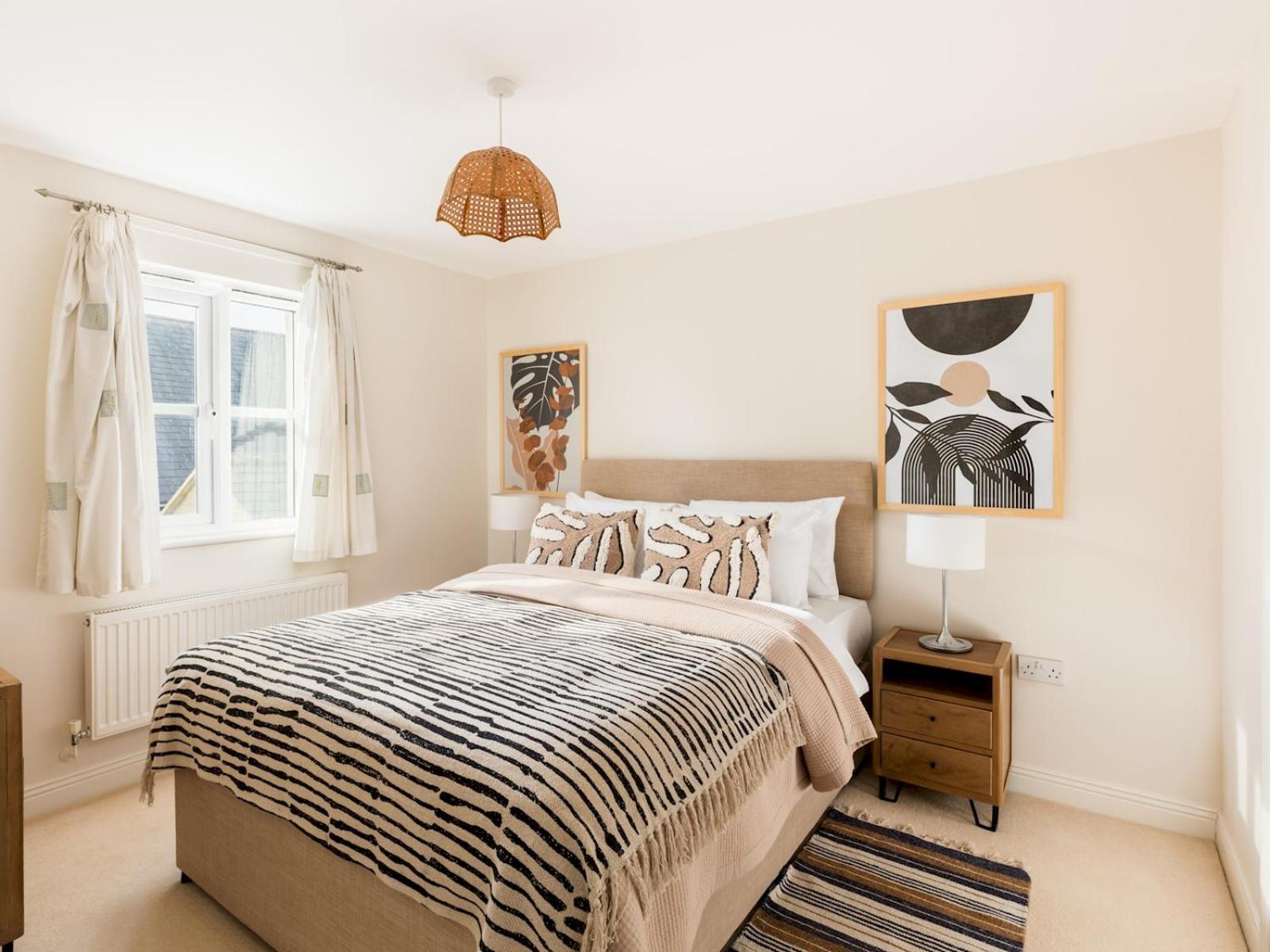 Holiday home Pass The Keys Modern Stylish Family Private Garden