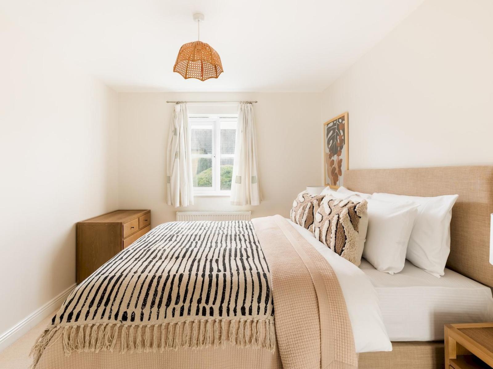 Holiday home Pass The Keys Modern Stylish Family Private Garden Cheltenham