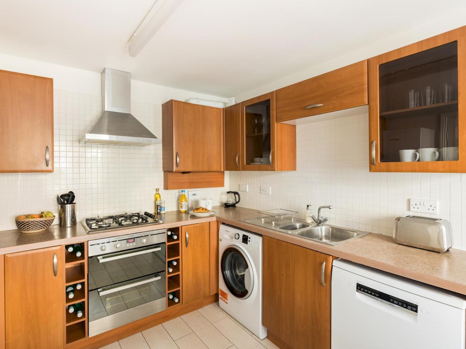 Holiday home Pass The Keys Modern Stylish Family Private Garden