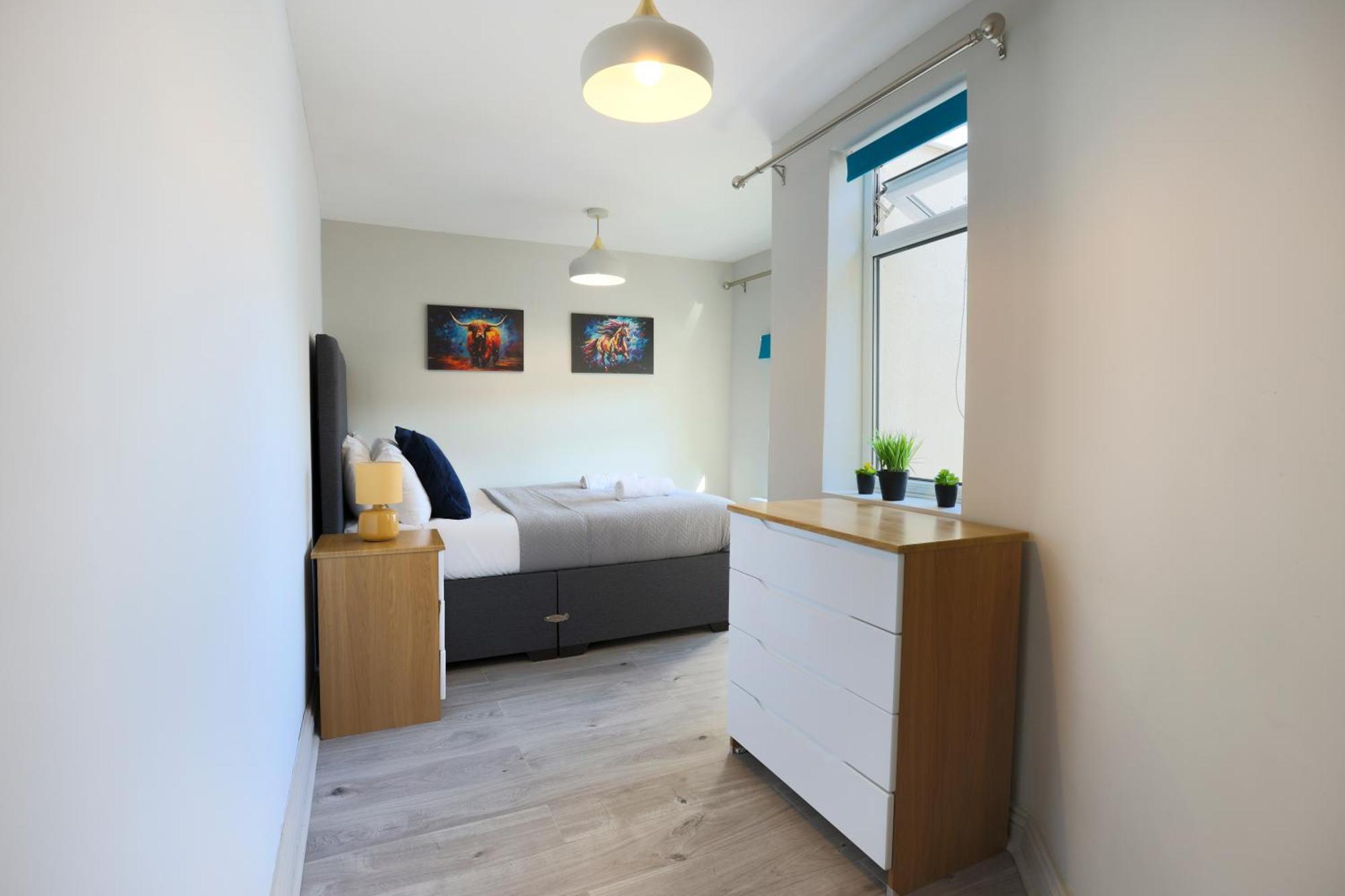 Holiday home Pittville Place - Near Town - 2 Bed - Sleeps 6 *