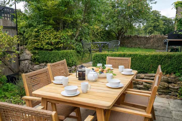 Pass The Keys Delightful 4 Bedroom Cotswold Character *