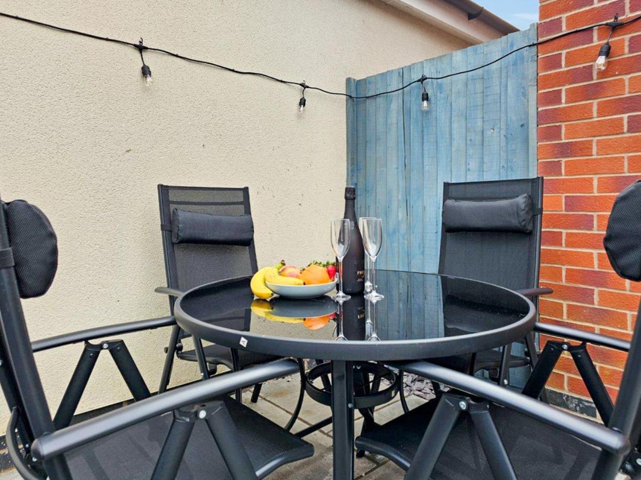 Apartment Blue Garden Retreat By Fortuna Cheltenham