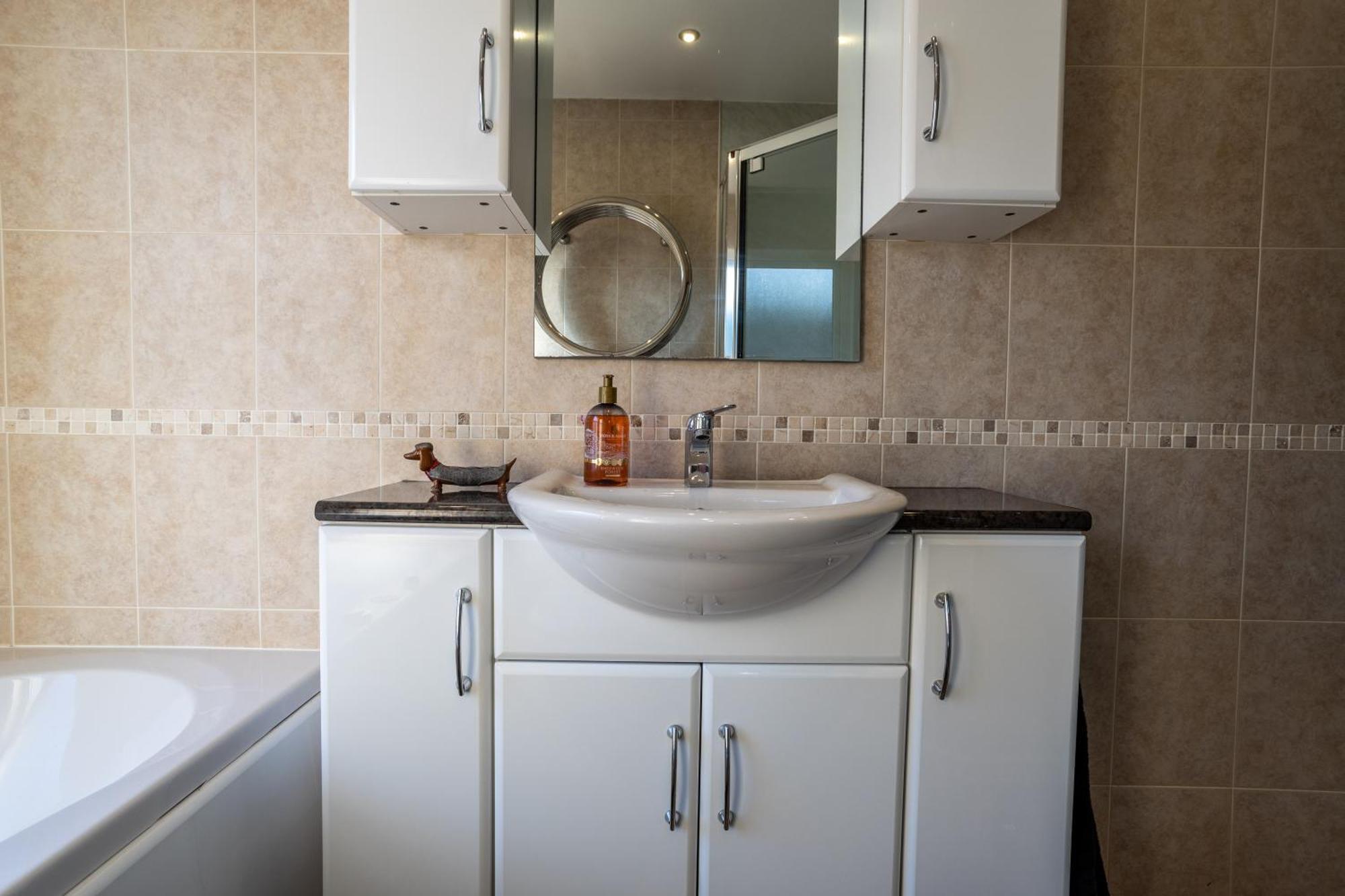 Francis Street Location Sleep 7 Holiday home Cheltenham