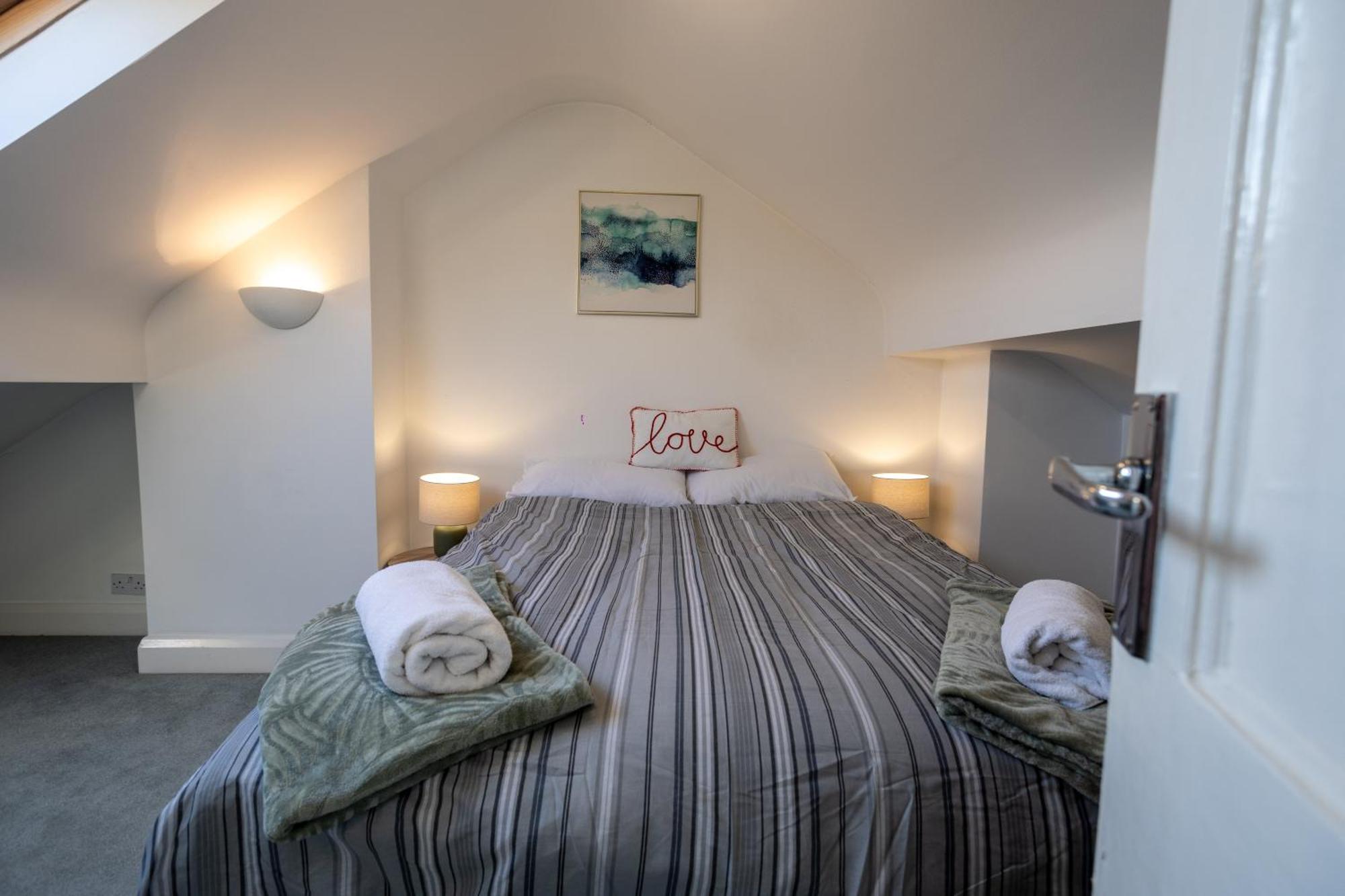 Holiday home Francis Street Location Sleep 7 Cheltenham