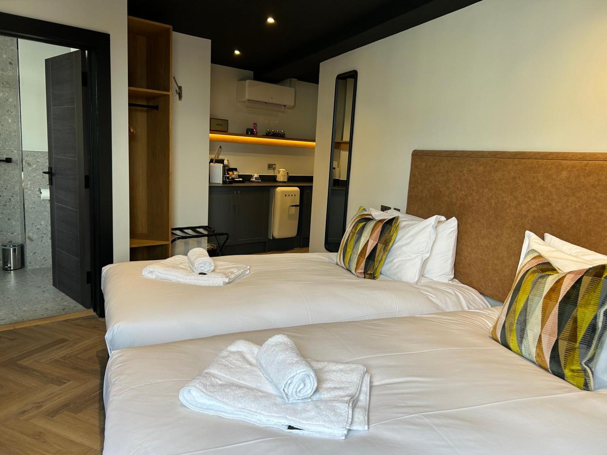 Crescent Place By Mansley Aparthotel