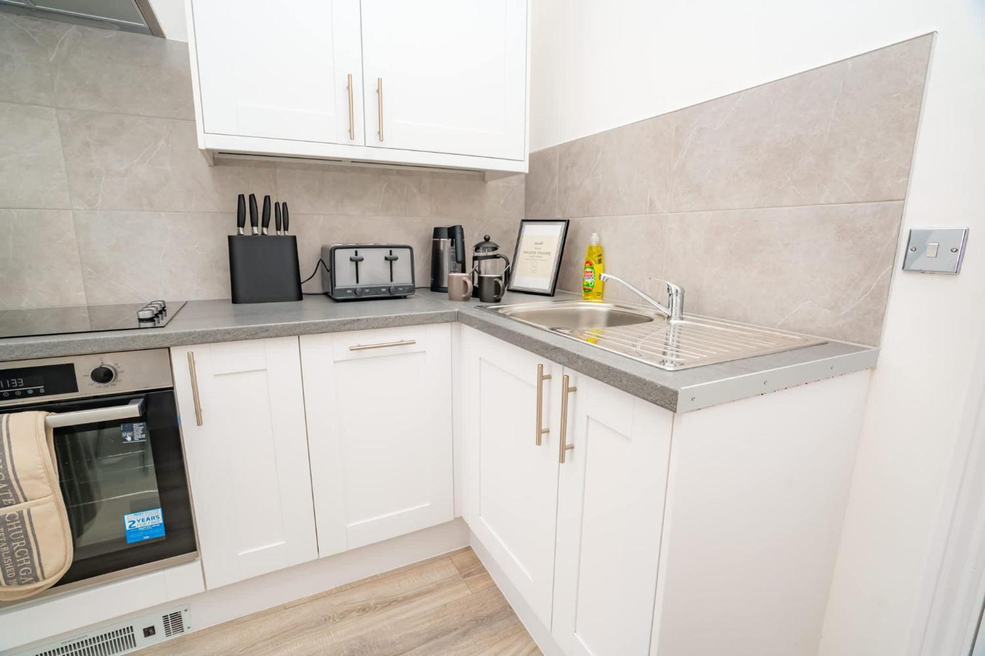 Stunning 1 Bedroom In Centre Apartment