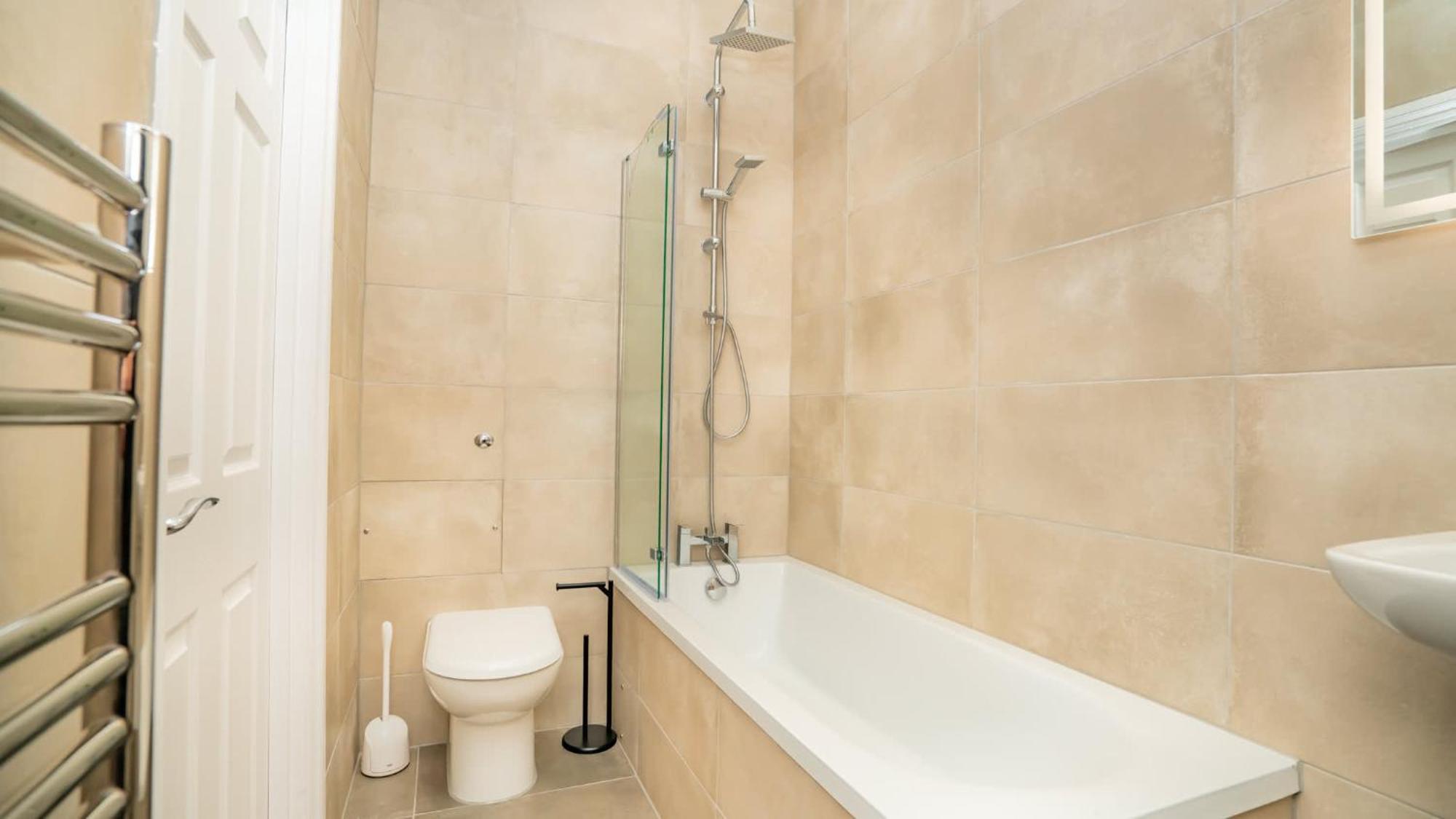Apartment Fabulous 2 Bedroom In Centre *